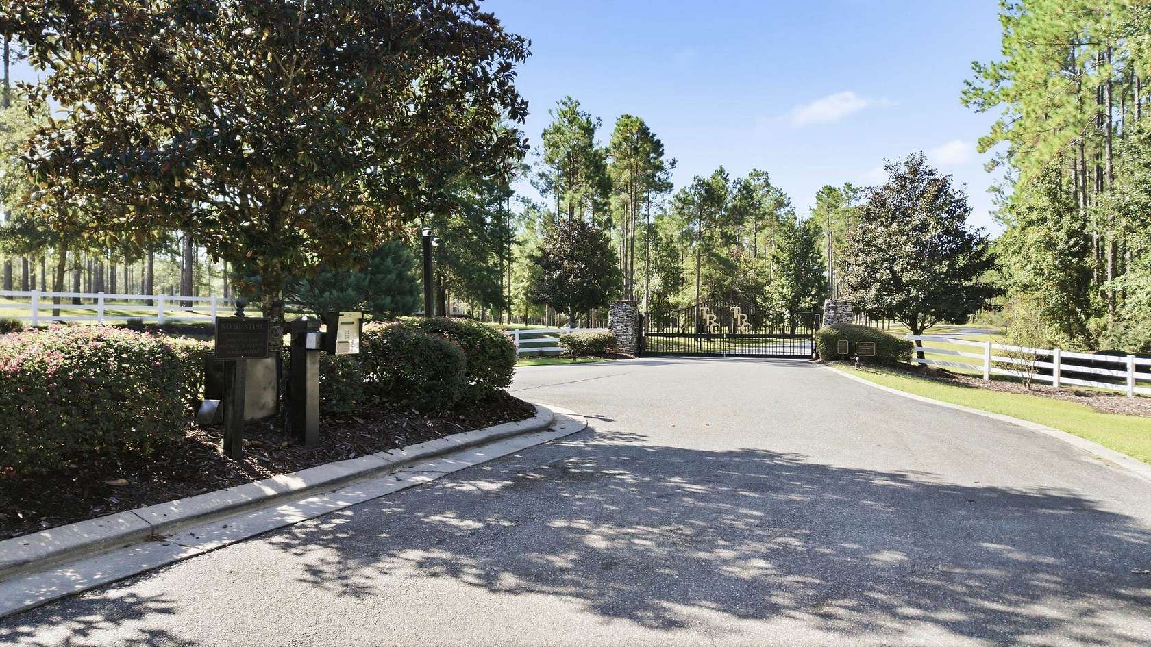 8 Acres of Land for Sale in Tallahassee, Florida