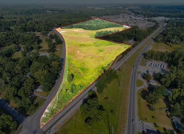 43 Acres of Commercial Land for Sale in Clanton, Alabama