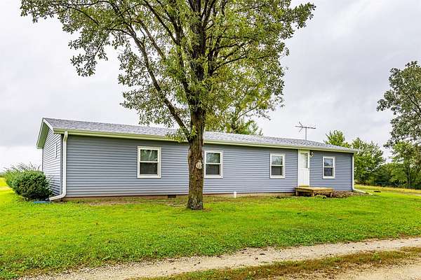 13.5 Acres of Recreational Land with Home for Sale in Osceola, Iowa