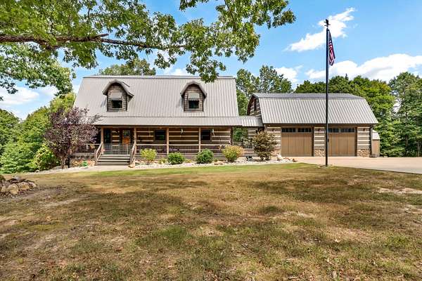 4.82 Acres of Land with Home for Sale in Waverly, Tennessee