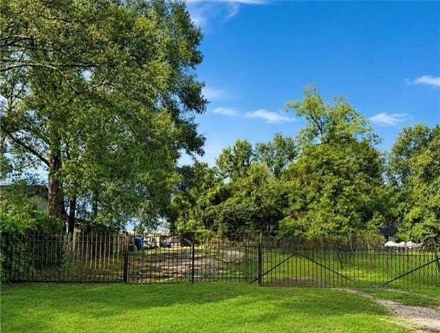 0.15 Acres of Mixed-Use Land for Sale in Covington, Louisiana