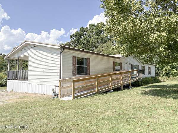 4.32 Acres of Land with Home for Sale in Crossville, Tennessee
