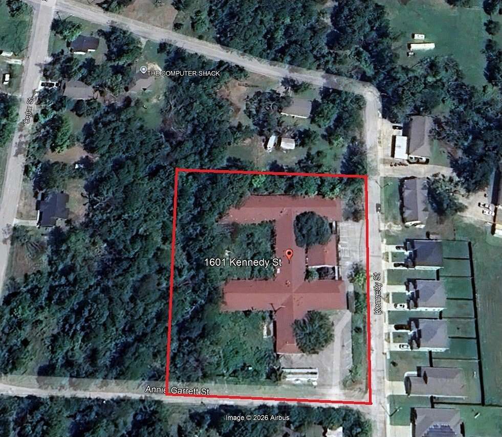 1.61 Acres of Mixed-Use Land for Sale in Bonham, Texas