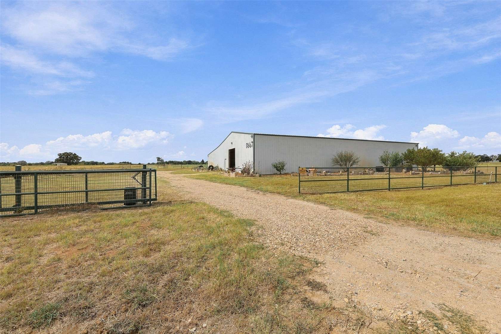 1.5 Acres of Mixed-Use Land for Lease in Collinsville, Texas
