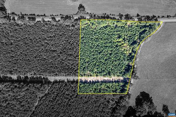 6 Acres of Residential Land for Sale in Scottsville, Virginia
