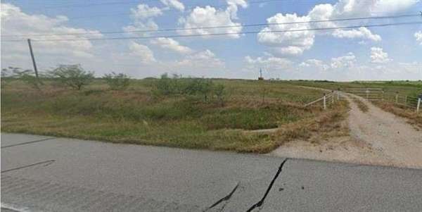 22.7 Acres of Recreational & Residential Land for Sale in Henrietta, Texas