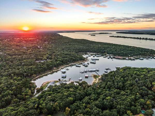 0.73 Acres of Residential Land for Sale in Pottsboro, Texas
