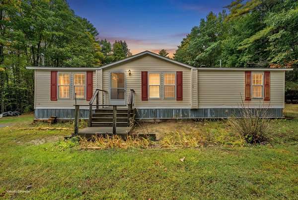 4.9 Acres of Land with Home for Sale in North Yarmouth Town, Maine
