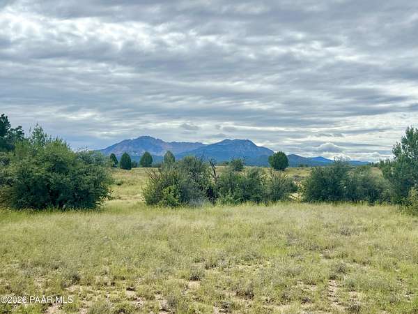 10 Acres of Land for Sale in Prescott, Arizona