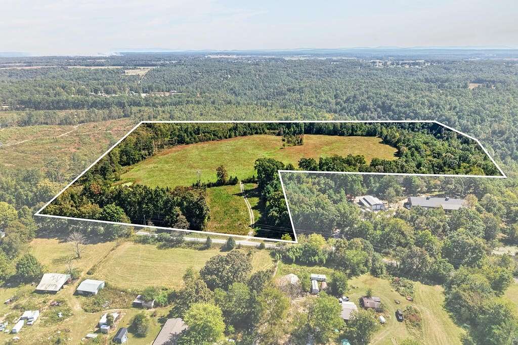 35 Acres of Land for Sale in Crossville, Tennessee