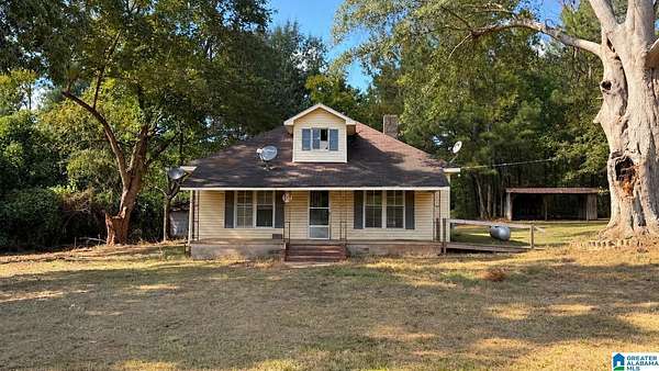 10 Acres of Land with Home for Sale in Lineville, Alabama