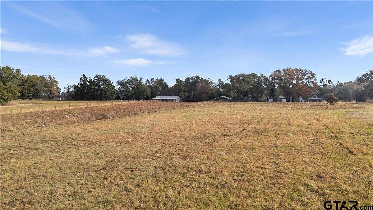 2.1 Acres of Residential Land for Sale in Chandler, Texas