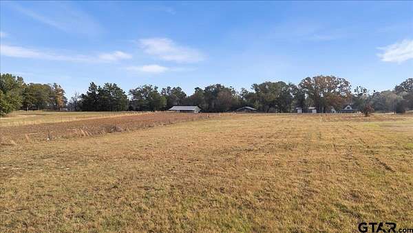 2.1 Acres of Residential Land for Sale in Chandler, Texas