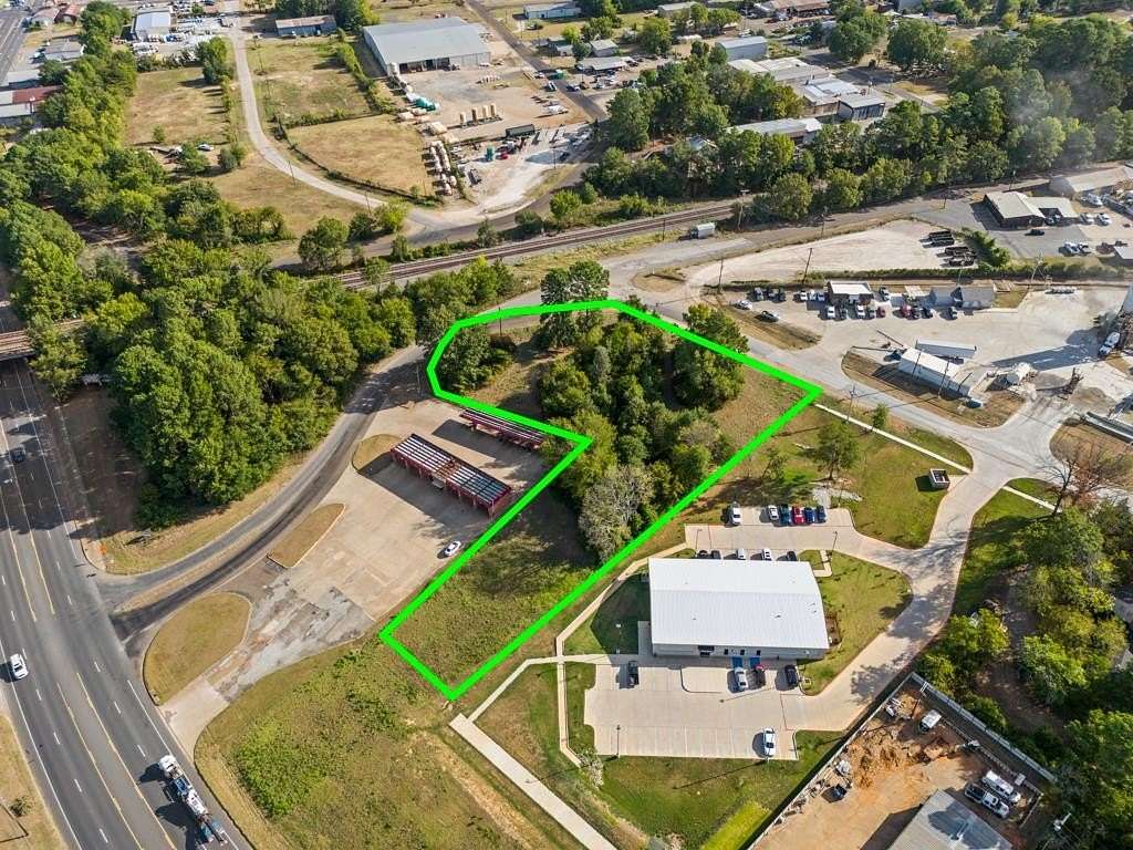 1.58 Acres of Commercial Land for Sale in Longview, Texas