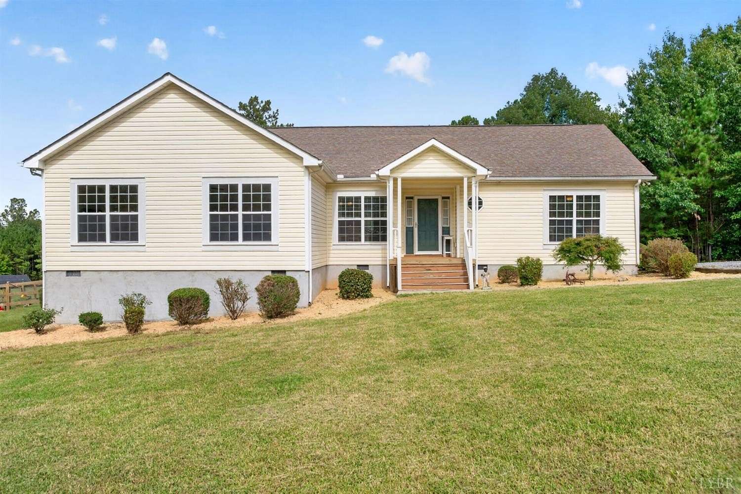 4.5 Acres of Land with Home for Sale in Rice, Virginia