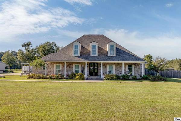3.69 Acres of Land with Home for Sale in Monroe, Louisiana