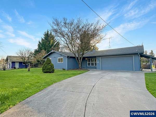 2.45 Acres of Land with Home for Sale in Jefferson, Oregon