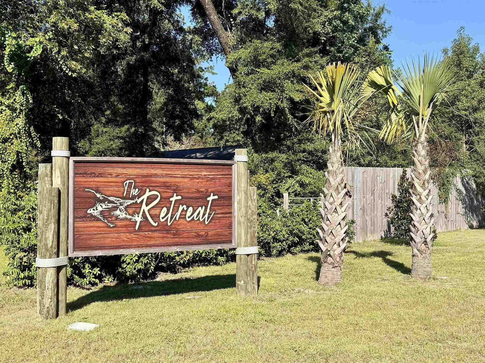 0.84 Acres of Residential Land for Sale in Crawfordville, Florida