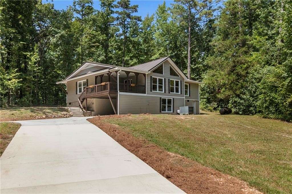 3.63 Acres of Land with Home for Sale in Lindale, Georgia
