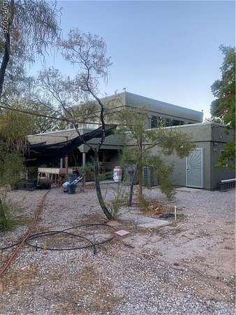 2.13 Acres of Land with Home for Sale in Las Vegas, Nevada