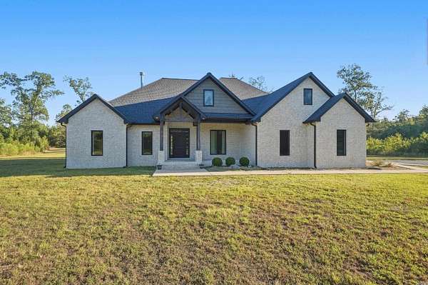 17.3 Acres of Land with Home for Sale in Sheridan, Arkansas