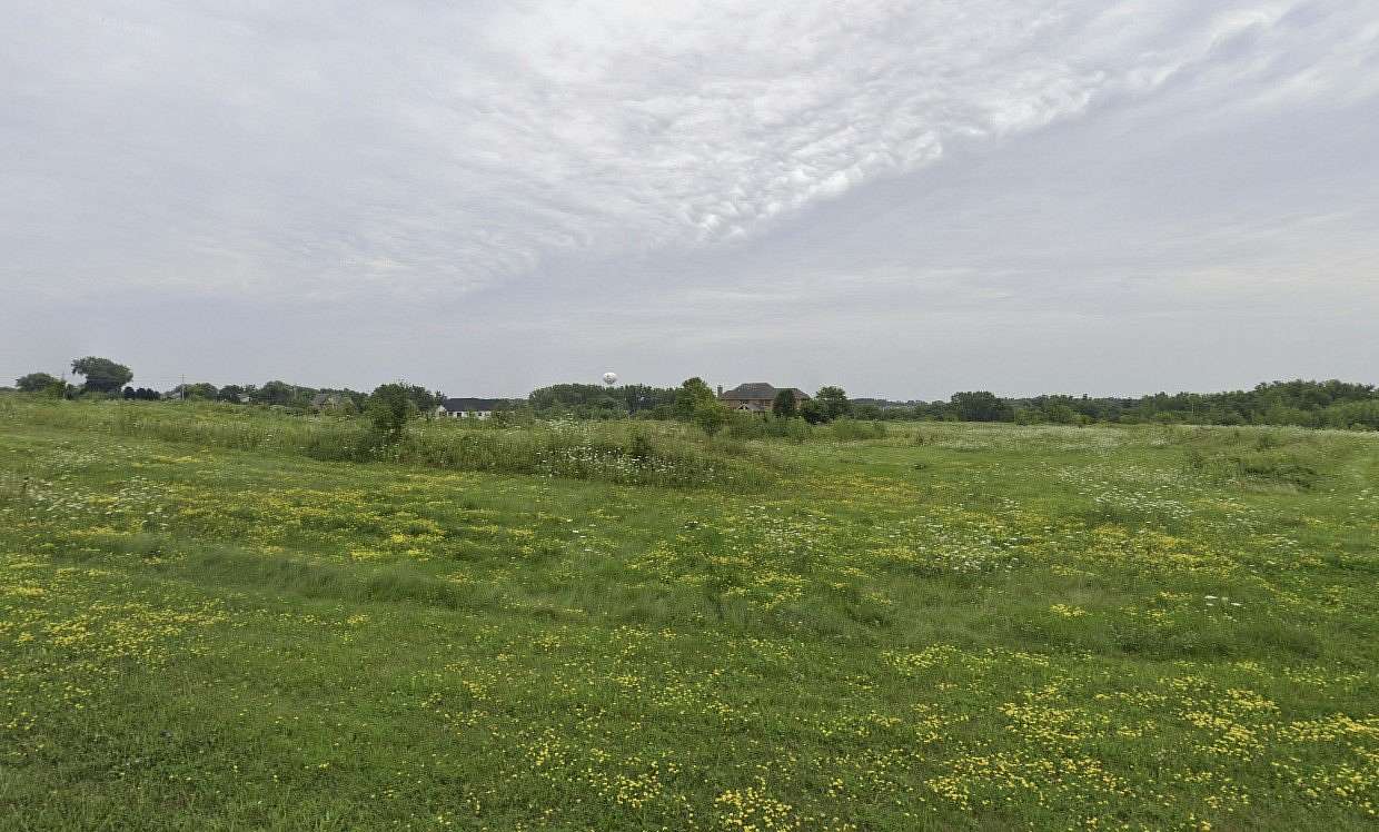 0.61 Acres of Residential Land for Sale in Grafton Township, Illinois
