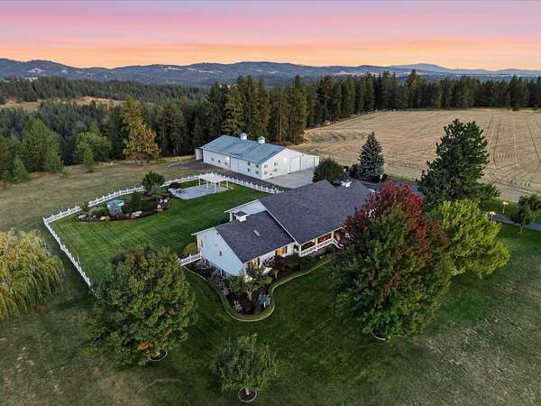 4.78 Acres of Land with Home for Sale in Mead, Washington