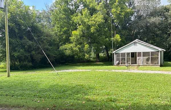5.6 Acres of Land with Home for Sale in Elora, Tennessee
