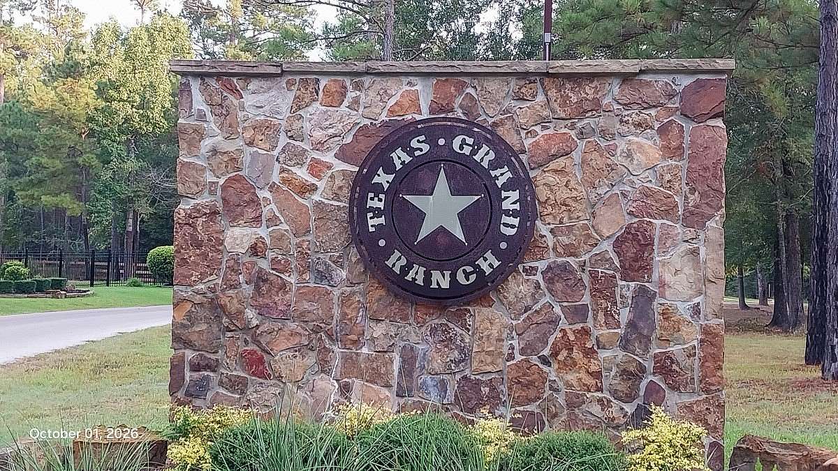 2 Acres of Land for Sale in Huntsville, Texas