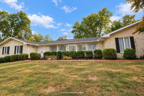 7 Acres of Land with Home for Sale in Somerset, Kentucky