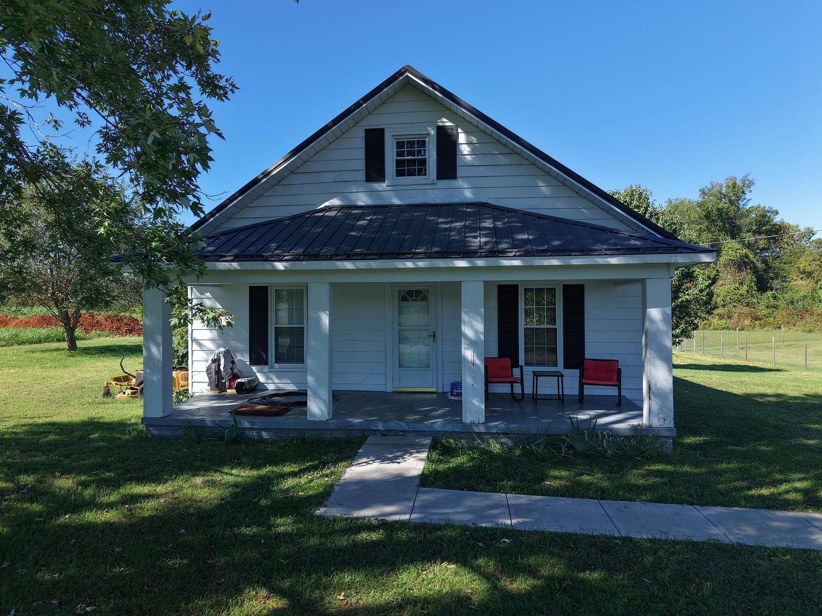 1.53 Acres of Land with Home for Sale in Somerset, Kentucky