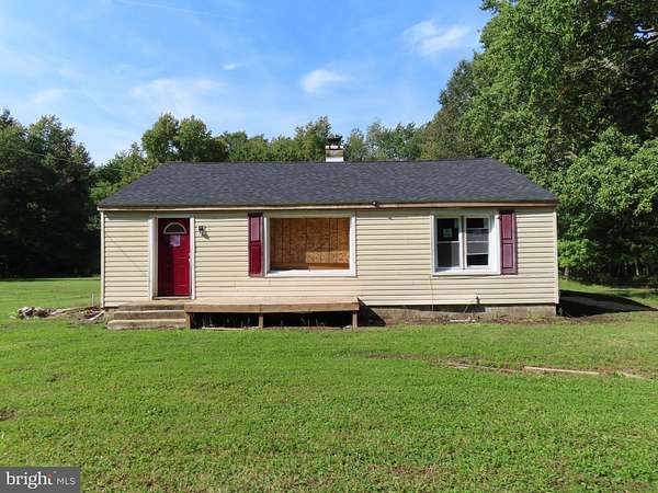 1.5 Acres of Land with Home for Sale in Dover, Delaware