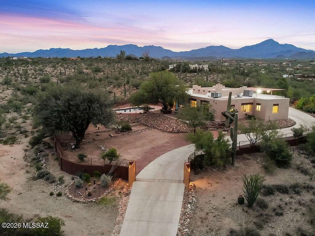 3.3 Acres of Land with Home for Sale in Tucson, Arizona