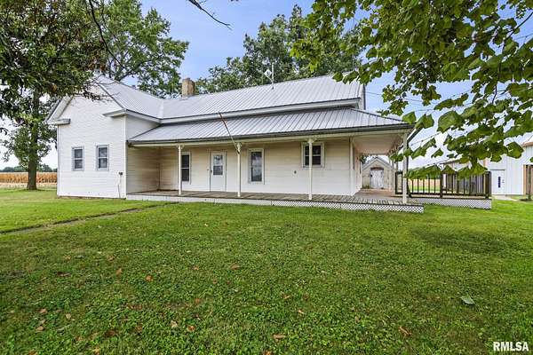 6 Acres of Land with Home for Sale in Chatham, Illinois