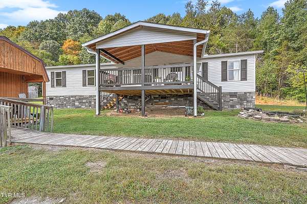 7.39 Acres of Land with Home for Sale in Blountville, Tennessee