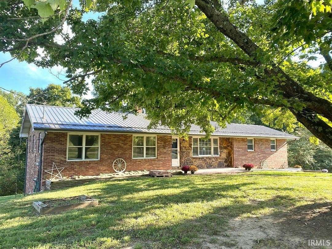 1.56 Acres of Land with Home for Sale in Bloomfield, Indiana