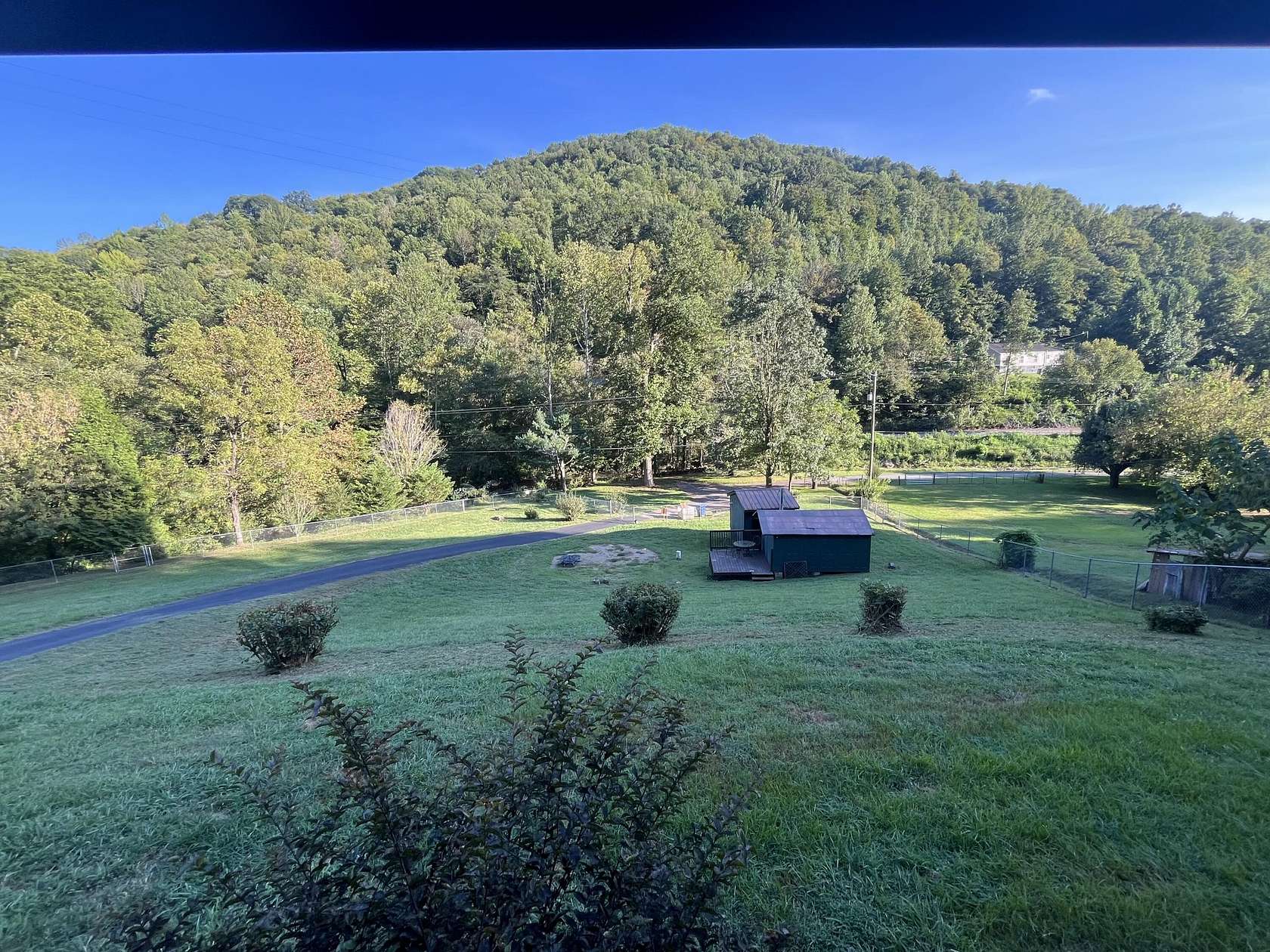13.7 Acres of Land with Home for Sale in Arjay, Kentucky