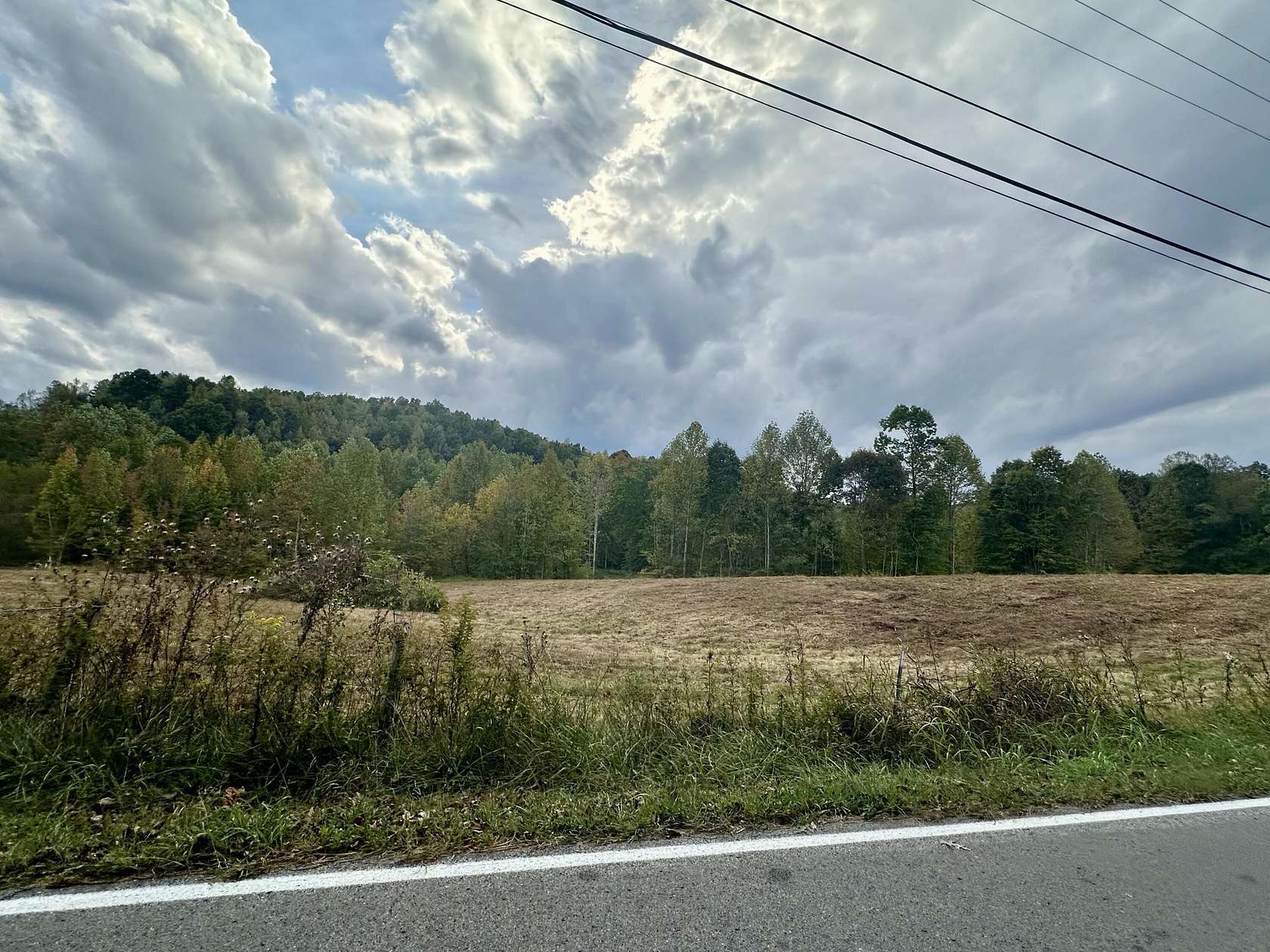 125 Acres of Land for Sale in London, Kentucky