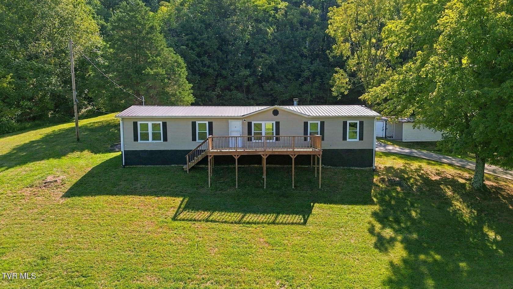 2.33 Acres of Land with Home for Sale in Chuckey, Tennessee