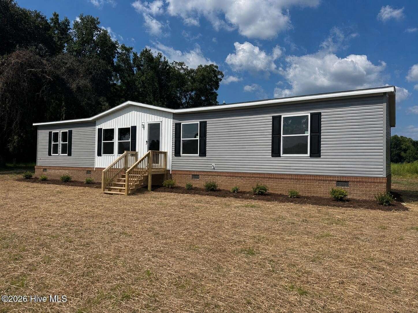 4 Acres of Land with Home for Sale in Magnolia, North Carolina