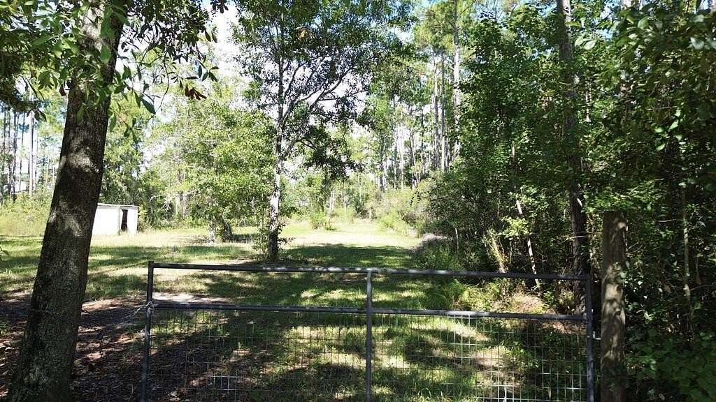 2.64 Acres of Residential Land for Sale in Wewahitchka, Florida