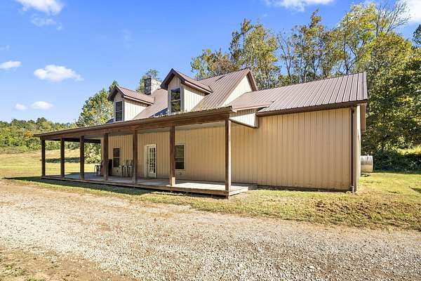235 Acres of Land with Home for Sale in Laurelville, Ohio