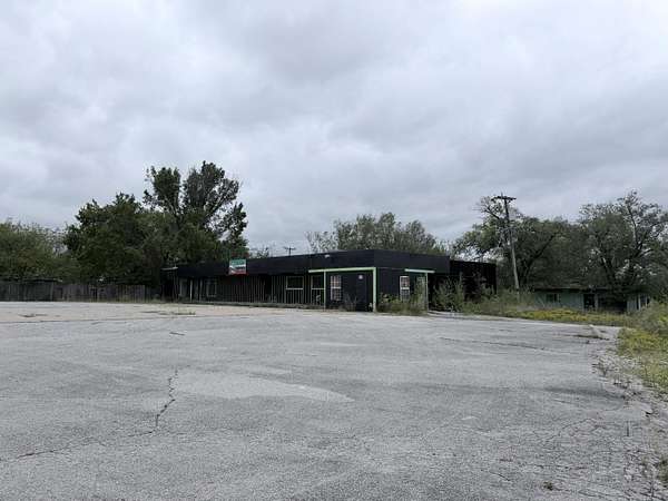 10 Acres of Improved Mixed-Use Land for Sale in Vinita, Oklahoma