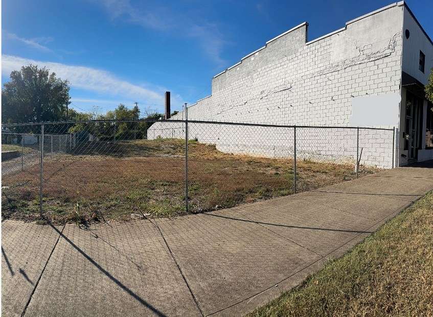 0.34 Acres of Mixed-Use Land for Sale in Springfield, Tennessee