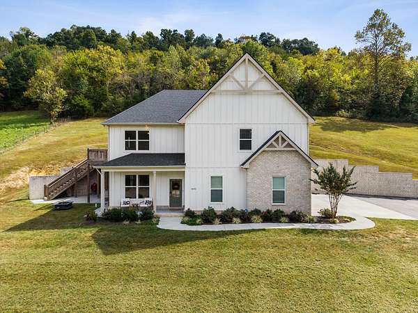 4.65 Acres of Land with Home for Sale in Beechgrove, Tennessee
