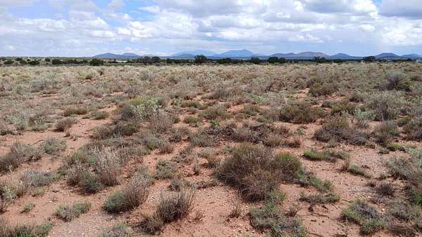1 Acre of Residential Land for Sale in Williams, Arizona
