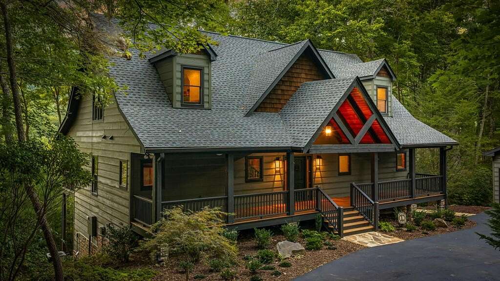 3 Acres of Land with Home for Sale in Ellijay, Georgia
