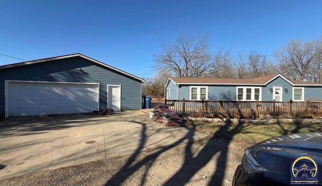 5 Acres of Land with Home for Sale in Carbondale, Kansas