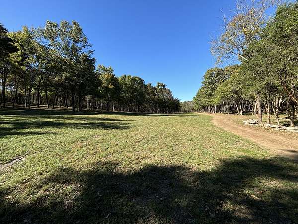121 Acres of Land for Sale in Eagleville, Tennessee