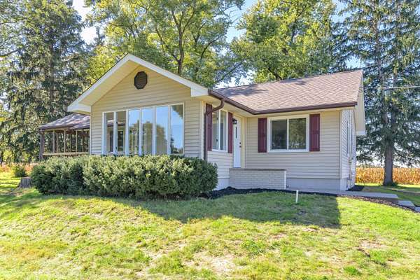 1.5 Acres of Land with Home for Sale in De Motte, Indiana